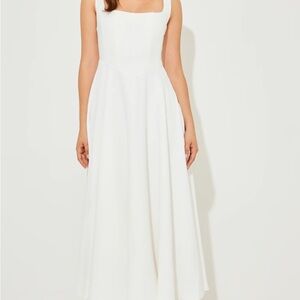 Chic White Odd Muse Square Neck Midi Dress